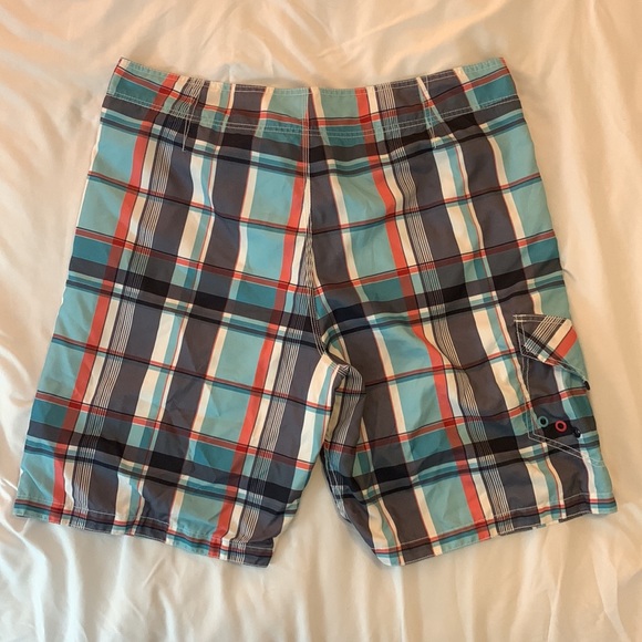 Gently Used Old Navy Men’s swim trunks Size XL - Picture 3 of 7